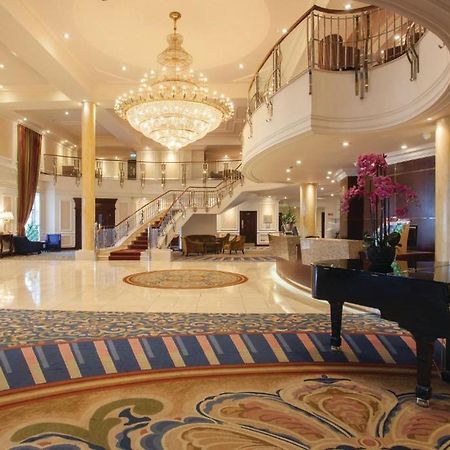 Knightsbrook Hotel & Golf Resort ทริม ภายนอก รูปภาพ