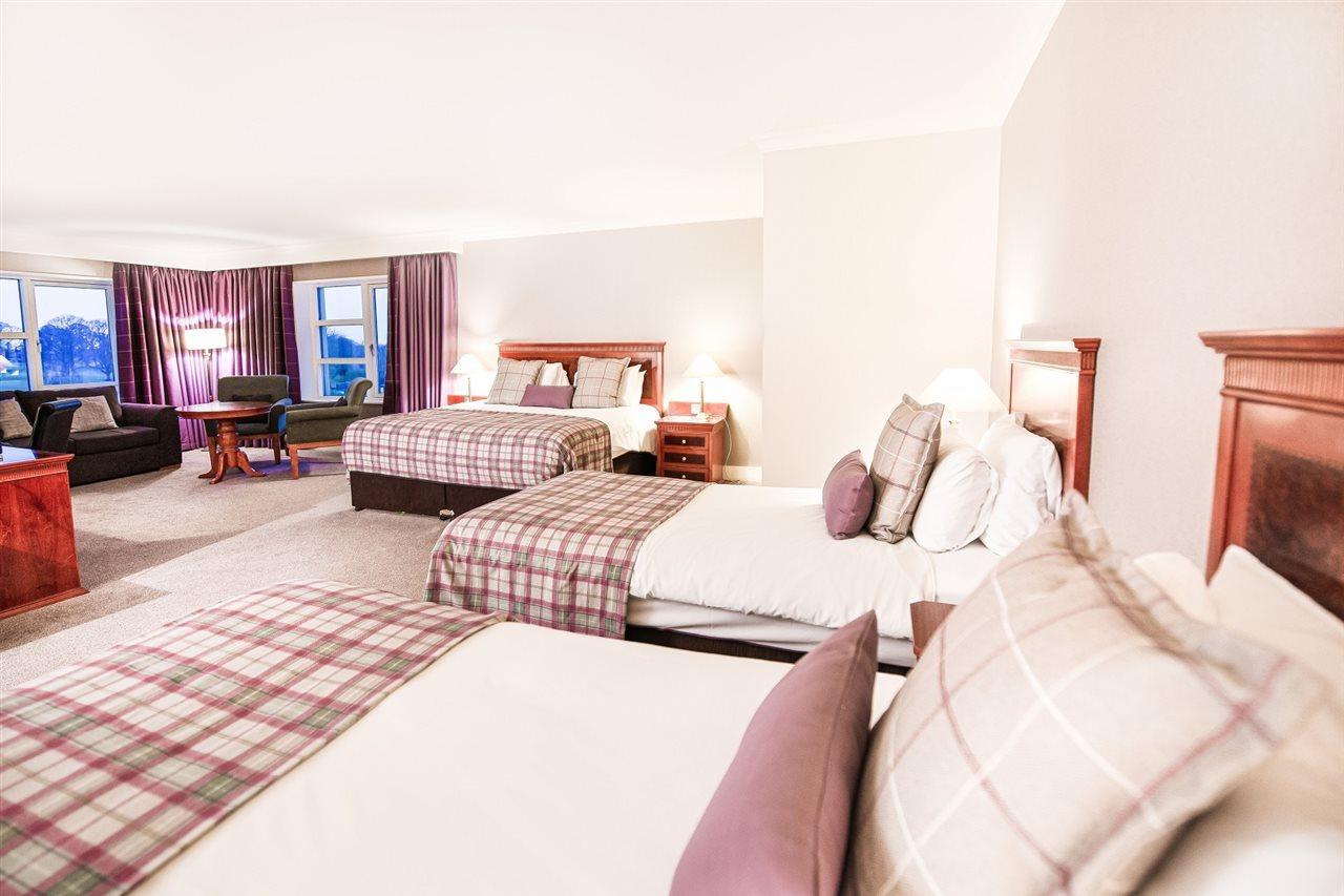 Knightsbrook Hotel & Golf Resort ทริม ภายนอก รูปภาพ
