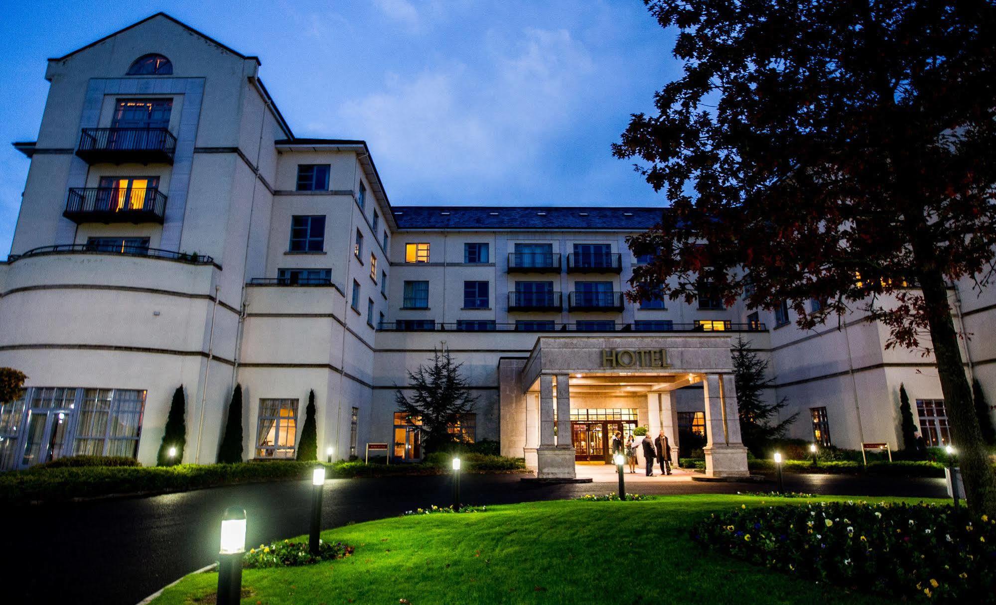 Knightsbrook Hotel & Golf Resort ทริม ภายนอก รูปภาพ