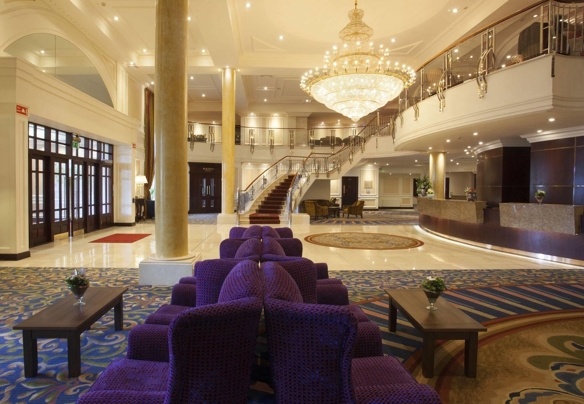 Knightsbrook Hotel & Golf Resort ทริม ภายนอก รูปภาพ